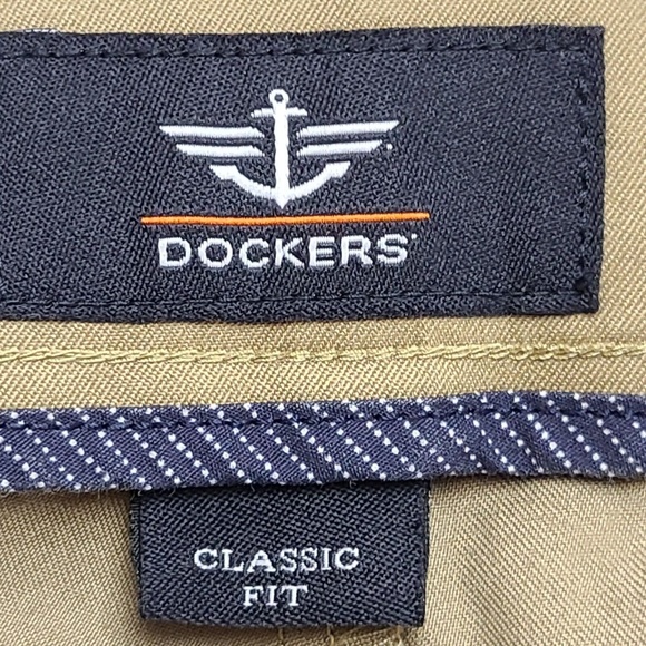 NWOT Dockers Men's (36 x 34) Tan Classic Fit Flat Front Chino Pants - Picture 7 of 8